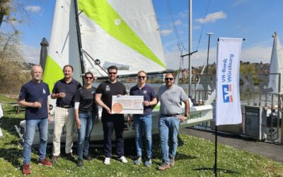 Gemeinsam mehr erreichen – VR-Bank Würzburg fördert die Anschaffung einer weiteren Trainingsjolle für die Segelkameradschaft Maintal